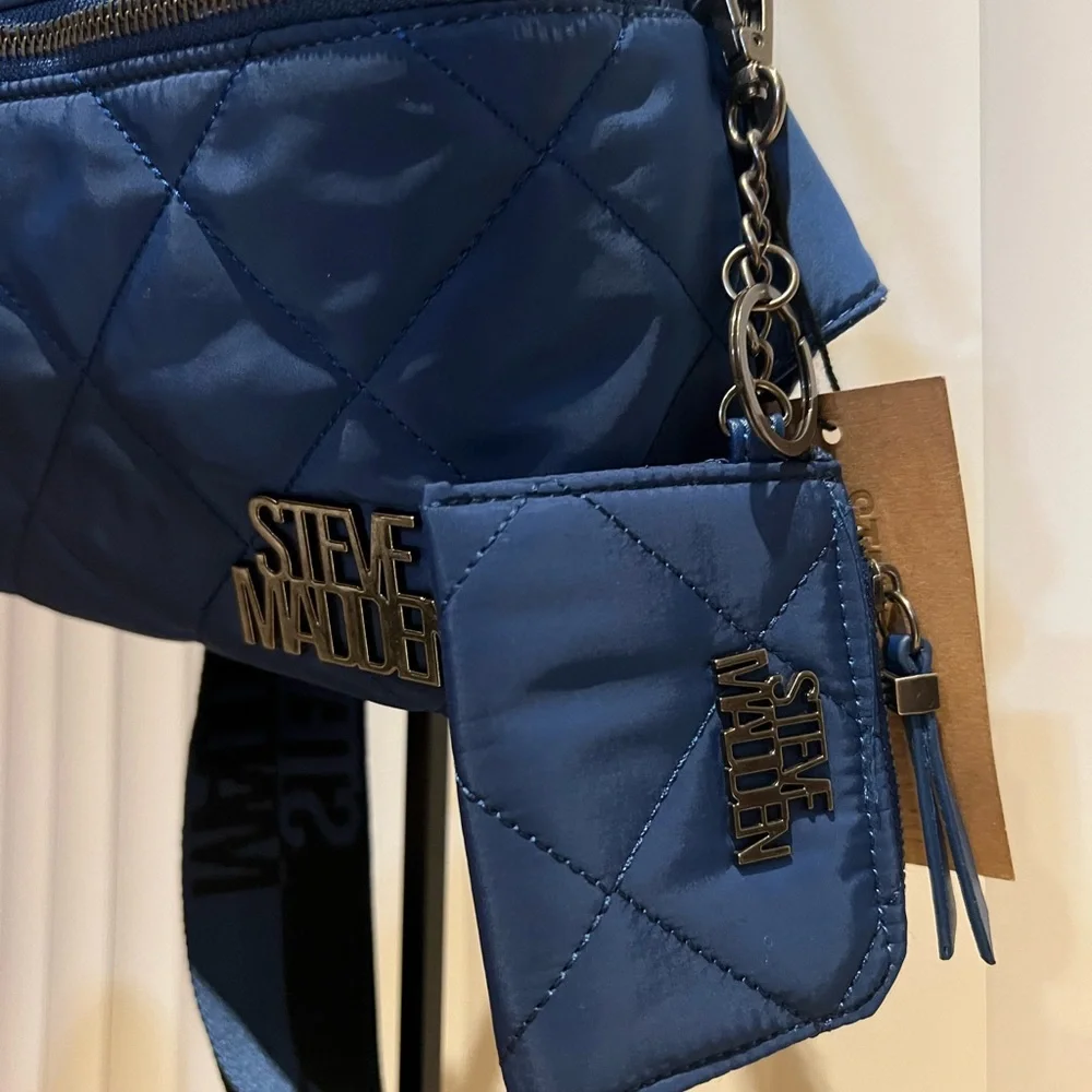 Steve Madden Blue Quilted Women's Bag - Picture 5 of 7